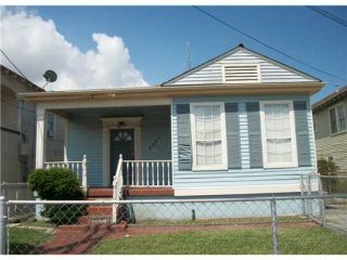 Foreclosed Home - 3634 FRENCHMEN ST, 70122