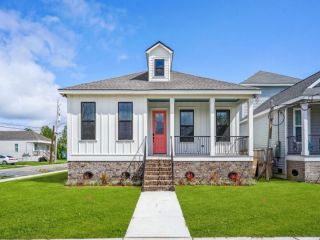 Foreclosed Home - 1301 FOY ST, 70122