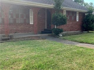 Foreclosed Home - 4518 CAMELOT DR, 70127