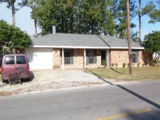 Foreclosed Home - 305 PLANTATION RD, 70301