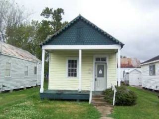 Foreclosed Home - 304 W 10TH ST, 70301