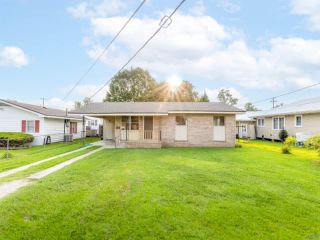 Foreclosed Home - 902 GENERAL NICHOLLS ST, 70301