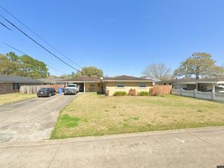 Foreclosed Home - 3908 MOUNT ST, 70342