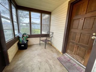 Foreclosed Home - 211 RAILROAD AVE, 70392