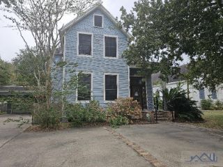 Foreclosed Home - 1617 MAIN ST, 70392