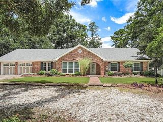 Foreclosed Home - 901 OAK HOLLOW DR, 70401
