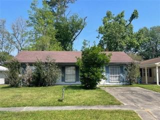 Foreclosed Home - 1409 HOOKS DR, 70401