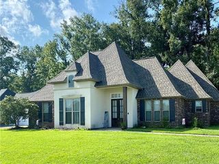 Foreclosed Home - 11435 COPPER HILL DR, 70403