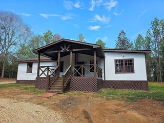 Foreclosed Home - 23045 MIXON RD, 70422
