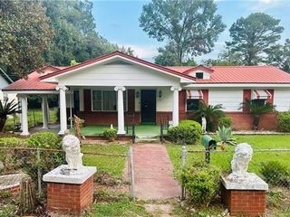 Foreclosed Home - 916 E 7TH ST, 70427