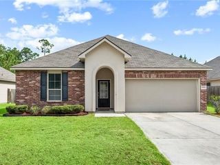 Foreclosed Home - 15553 MADRIS LN, 70435