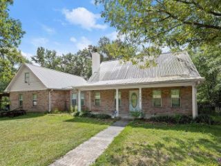 Foreclosed Home - 26502 HIGHWAY 43, 70441