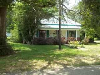 Foreclosed Home - 801 7TH ST, 70444