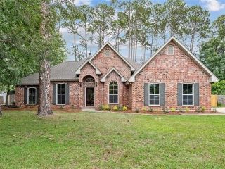 Foreclosed Home - 383 VIREO DR, 70448