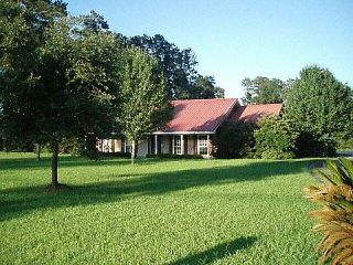 Foreclosed Home - 14354 HICKORY DR, 70454