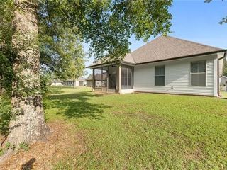 Foreclosed Home - 18536 S BROOKFIELD DR, 70454