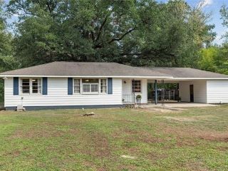 Foreclosed Home - 41282 BROWN RD, 70454