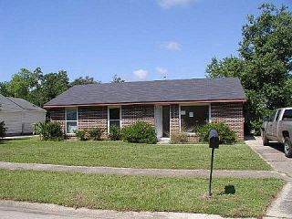 Foreclosed Home - 2975 CAMELLIA DR, 70458