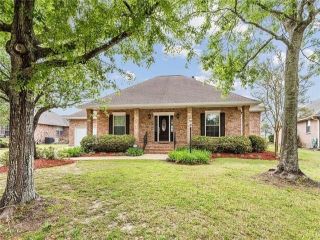 Foreclosed Home - 49 OAK TREE DR, 70458