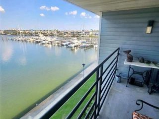 Foreclosed Home - 1244 HARBOR DR UNIT 306, 70458