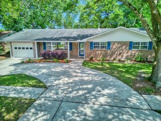 Foreclosed Home - 3684 RIVIERA DR, 70458
