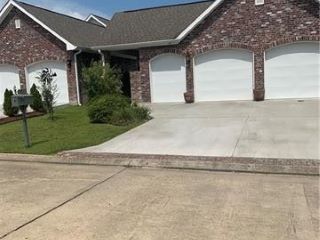 Foreclosed Home - 23728 MONARCH PT, 70462
