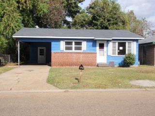 Foreclosed Home - 147 SHERWOOD DR, 70501