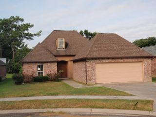 Foreclosed Home - 103 VINEMONT DR, 70501