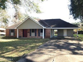 Foreclosed Home - 110 BEGNAUD DR, 70501