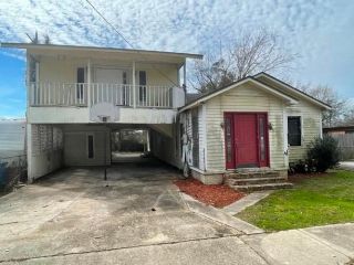 Foreclosed Home - 106 LILLY ST, 70501
