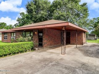 Foreclosed Home - 810 W ALEXANDER ST, 70501