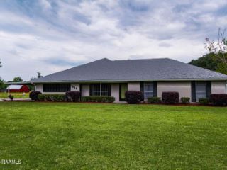 Foreclosed Home - 516 E BROUSSARD RD, 70503