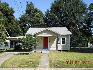Foreclosed Home - 152 LOUISA BLVD, 70506