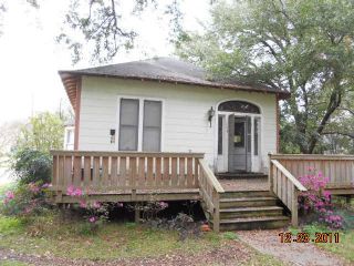 Foreclosed Home - 128 CHERRY ST, 70506
