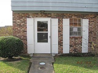 Foreclosed Home - 1320 DULLES DR APT F, 70506