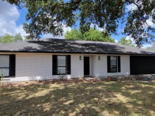 Foreclosed Home - 121 CHICORY LN, 70506