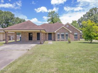 Foreclosed Home - 124 CHICORY LN, 70506
