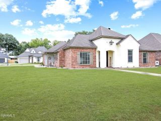 Foreclosed Home - 12406 BEAU SOLEIL, 70510
