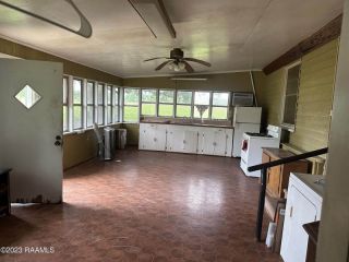 Foreclosed Home - 286 PORTAGE LEVEE RD, 70512