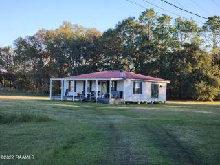 Foreclosed Home - 1056 COURVILLE RD, 70517