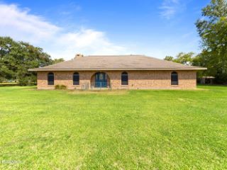 Foreclosed Home - 1012 HUVAL RD, 70517