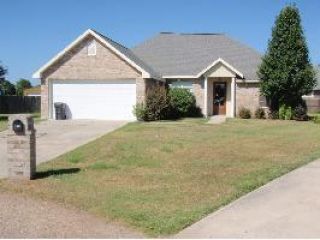 Foreclosed Home - 106 KETTLE CT, 70518