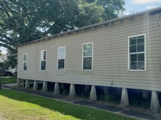 Foreclosed Home - 201 W MAIN ST, 70528