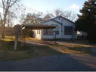 Foreclosed Home - 201 CORINNE ST, 70535