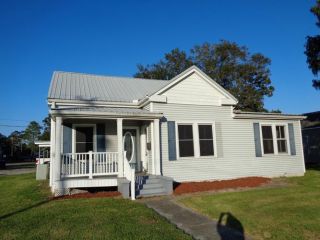Foreclosed Home - 1920 Main St, 70544