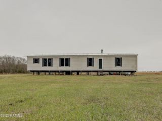 Foreclosed Home - 14720 GEORGE RD, 70548