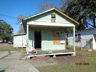 Foreclosed Home - 724 S HOPKINS ST, 70560