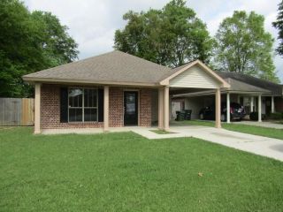 Foreclosed Home - 720 BERGERIE ST, 70560