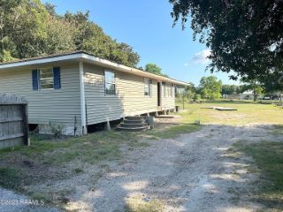 Foreclosed Home - 9819 LAKE PEIGNEUR RD, 70560