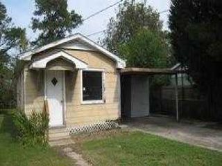 Foreclosed Home - 141 1 2 Richelieu Circle, 70563